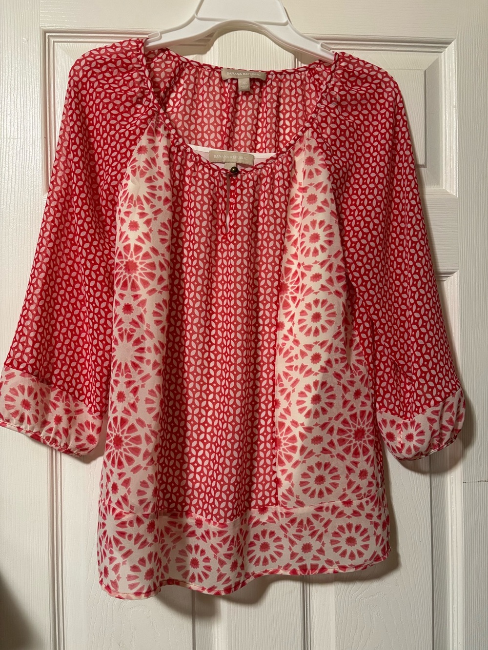 Banana Republic Strawberry Print Blouse & Cami Peasant Top Set Button Keyhole